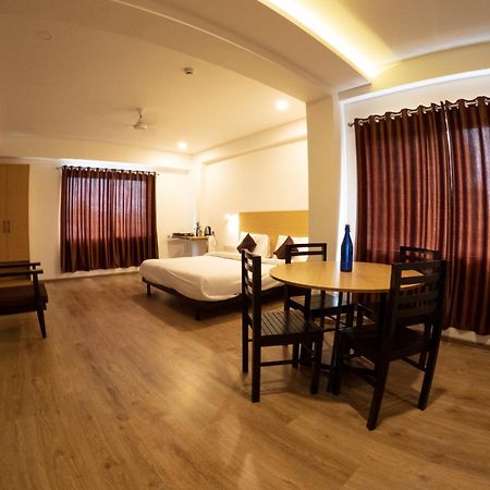 Hotel B R Regency Thiruvananthapuram Exterior photo